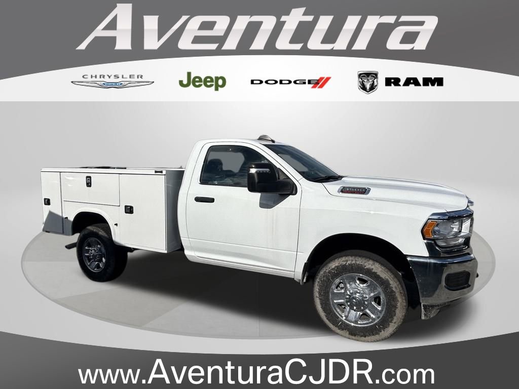 New 2024 RAM 3500 Tradesman w/ Chrome Appearance Group
