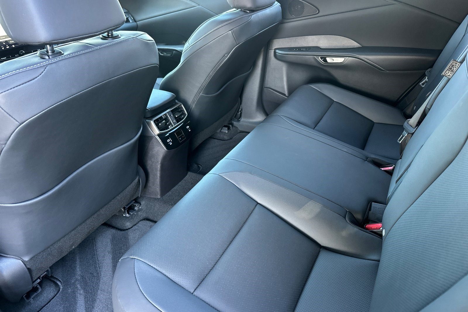 Certified 2026 Lexus RX 350 FWD w/ Accessory Package (Z1) image 15