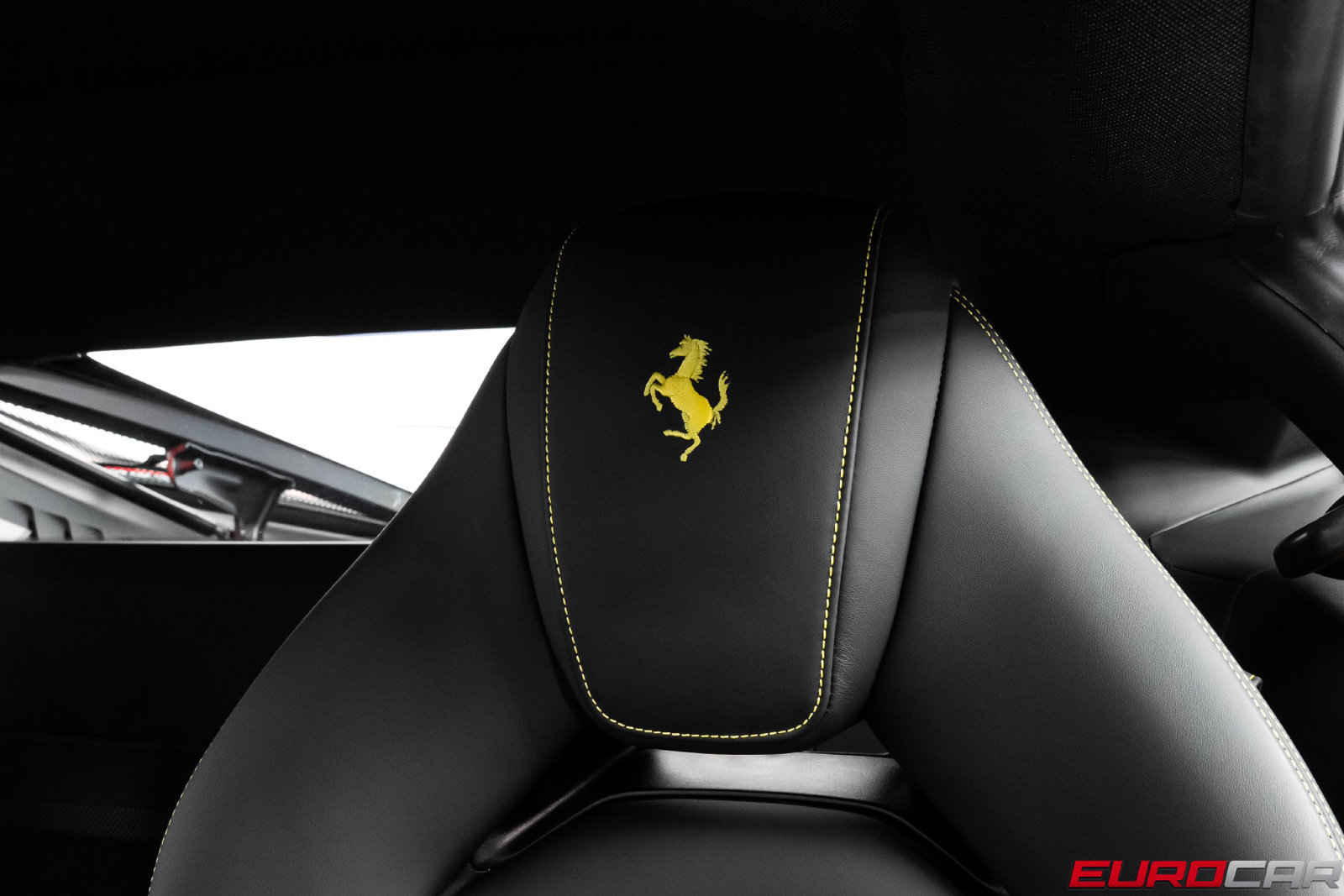 Used 2021 Ferrari F8 Tributo RWD image 46
