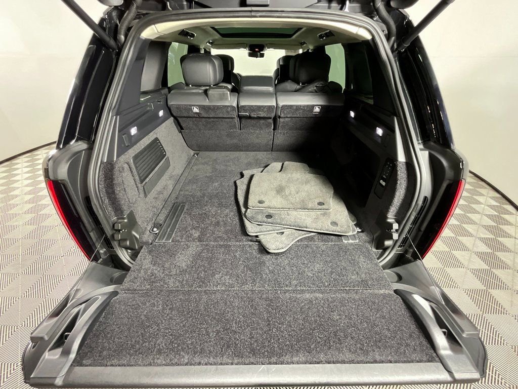 Used 2023 Land Rover Range Rover Long Wheelbase First Edition image 27