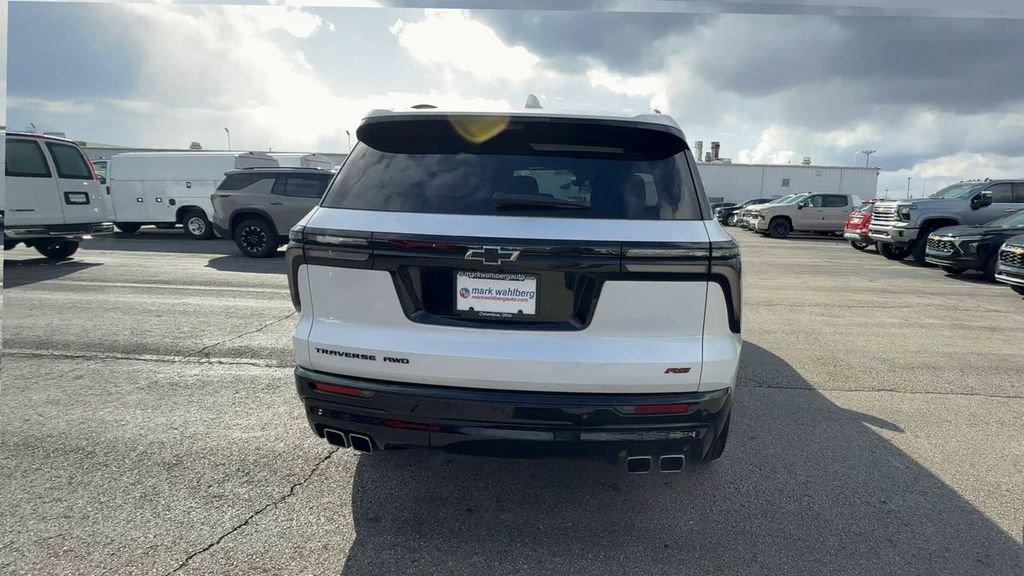 Used 2024 Chevrolet Traverse RS AWD/4WD image 7