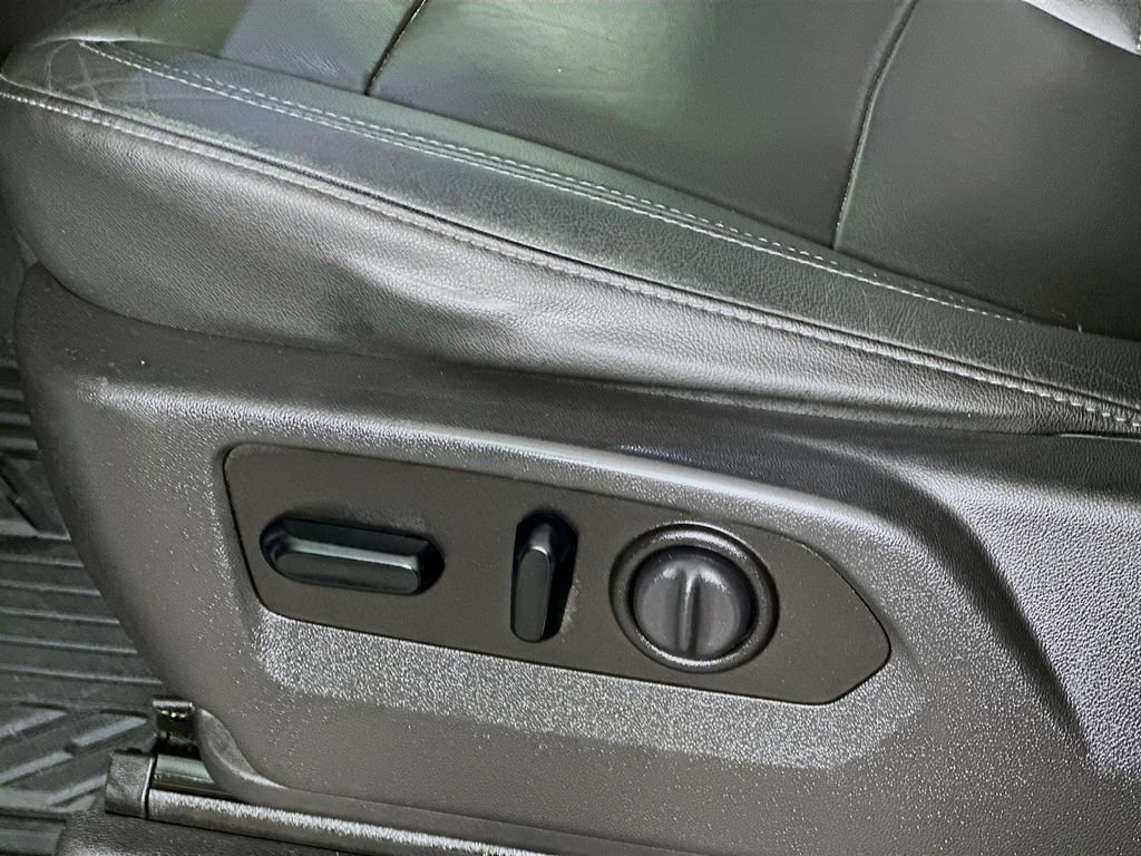 Used 2020 Chevrolet Silverado 1500 RST image 22