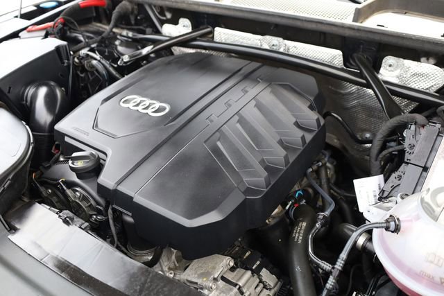 Used 2022 Audi Q5 2.0T Prestige w/ Prestige Package image 11