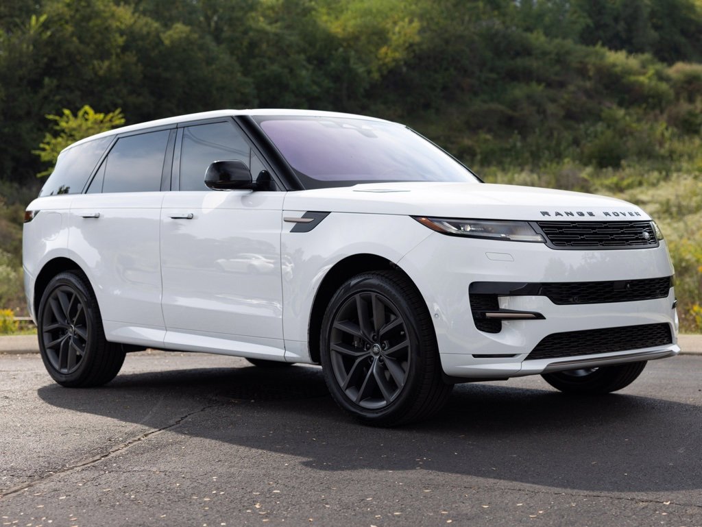 Used 2023 Land Rover Range Rover Sport SE Dynamic image 11