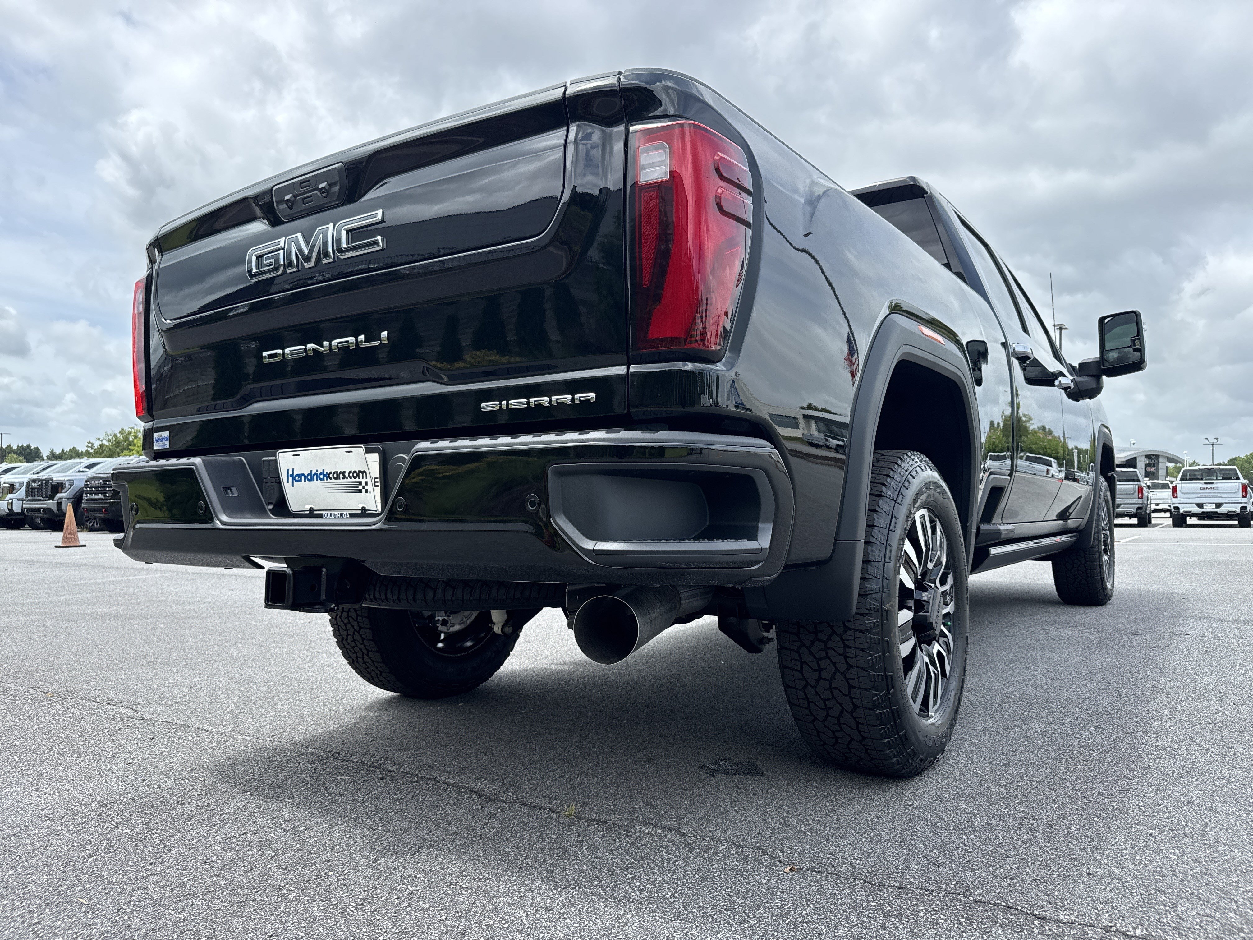 New 2026 GMC Sierra 2500 Denali Ultimate AWD/4WD image 11