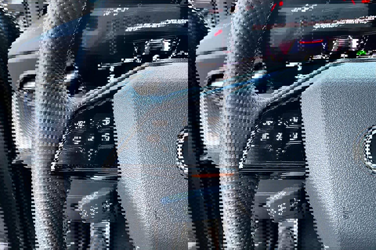 Used 2025 Audi SQ5 Premium Plus w/ Premium Plus Package image 23