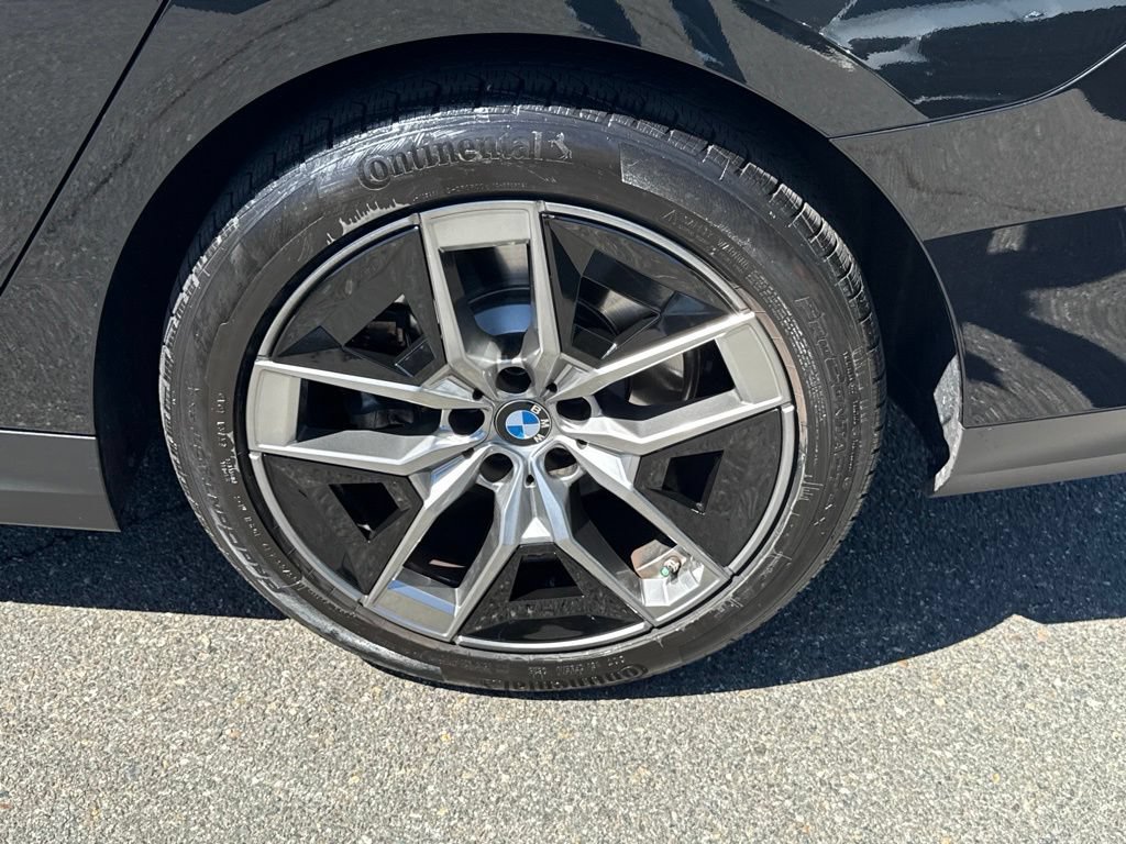 Used 2026 BMW 530i w/ Premium Package RWD image 14