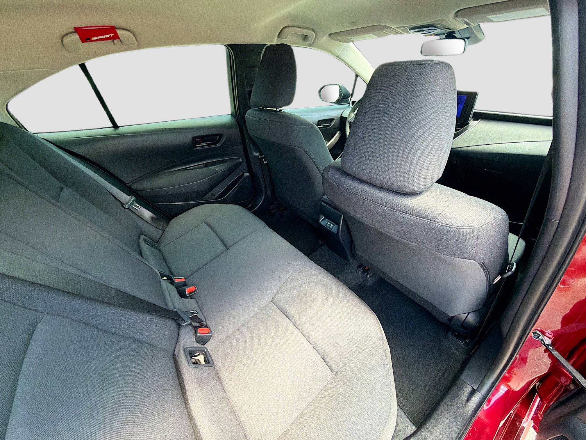 Used 2024 Toyota Corolla LE FWD image 28