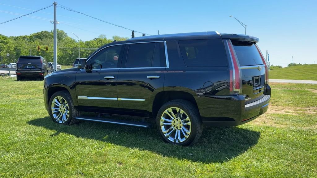 Used 2017 Cadillac Escalade Premium Luxury w/ LPO, Radiant Package AWD/4WD image 4