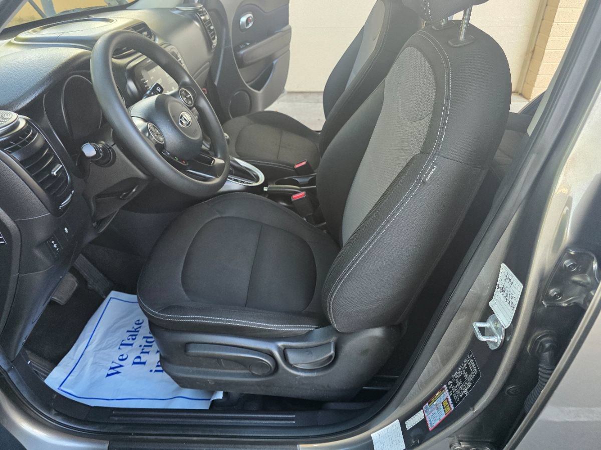 Used 2019 Kia Soul + FWD image 15