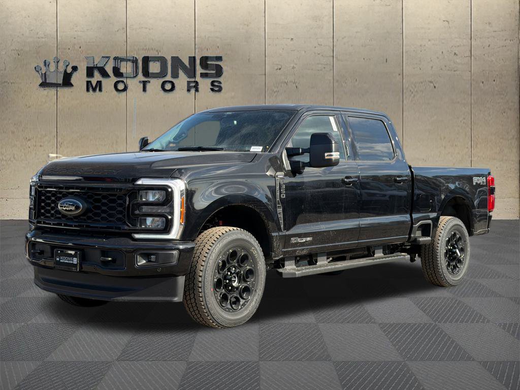 New 2026 Ford F350 Lariat w/ Black Appearance Package