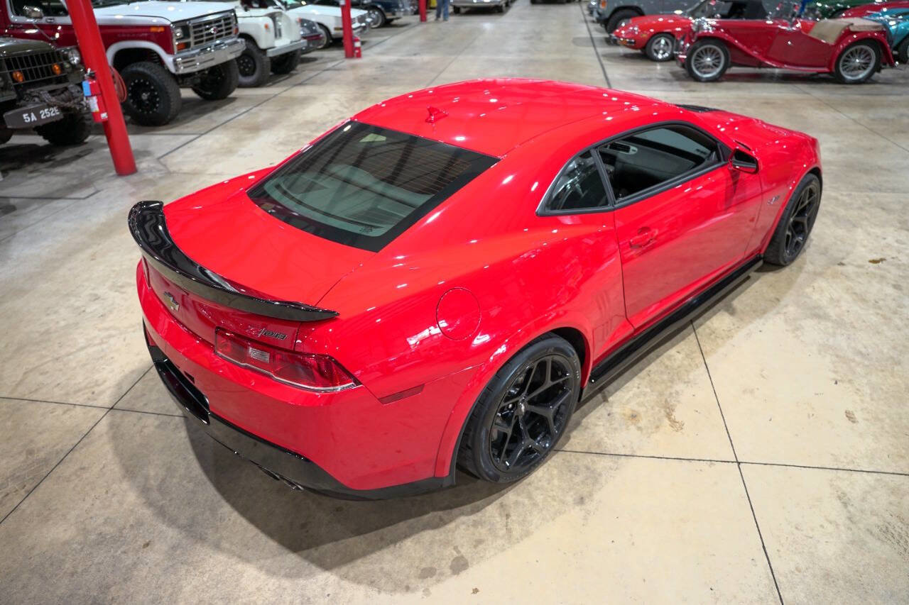 Used 2014 Chevrolet Camaro Z/28 RWD image 17