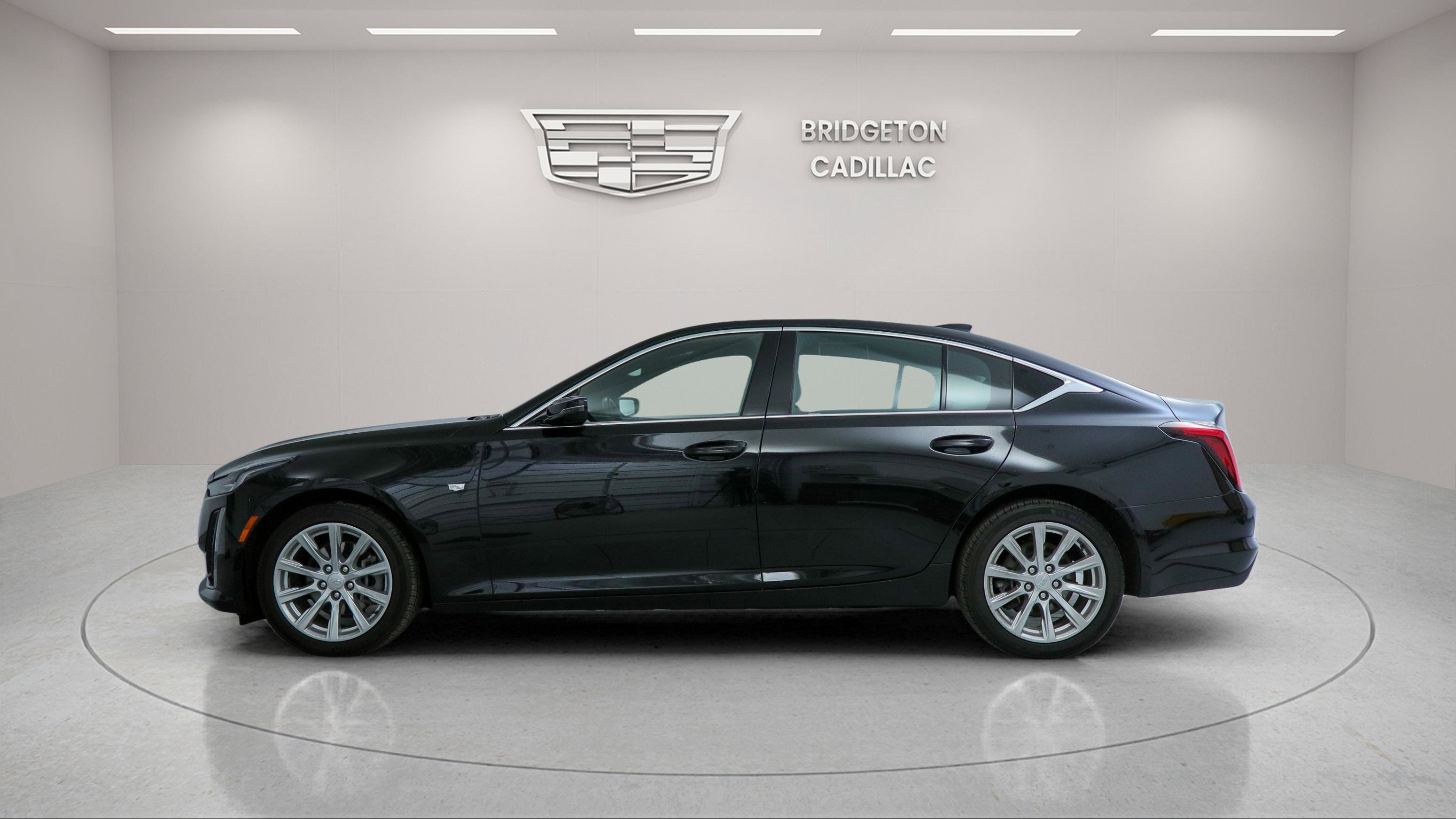 Used 2024 Cadillac CT5 Luxury w/ Cold Weather Package AWD/4WD image 4