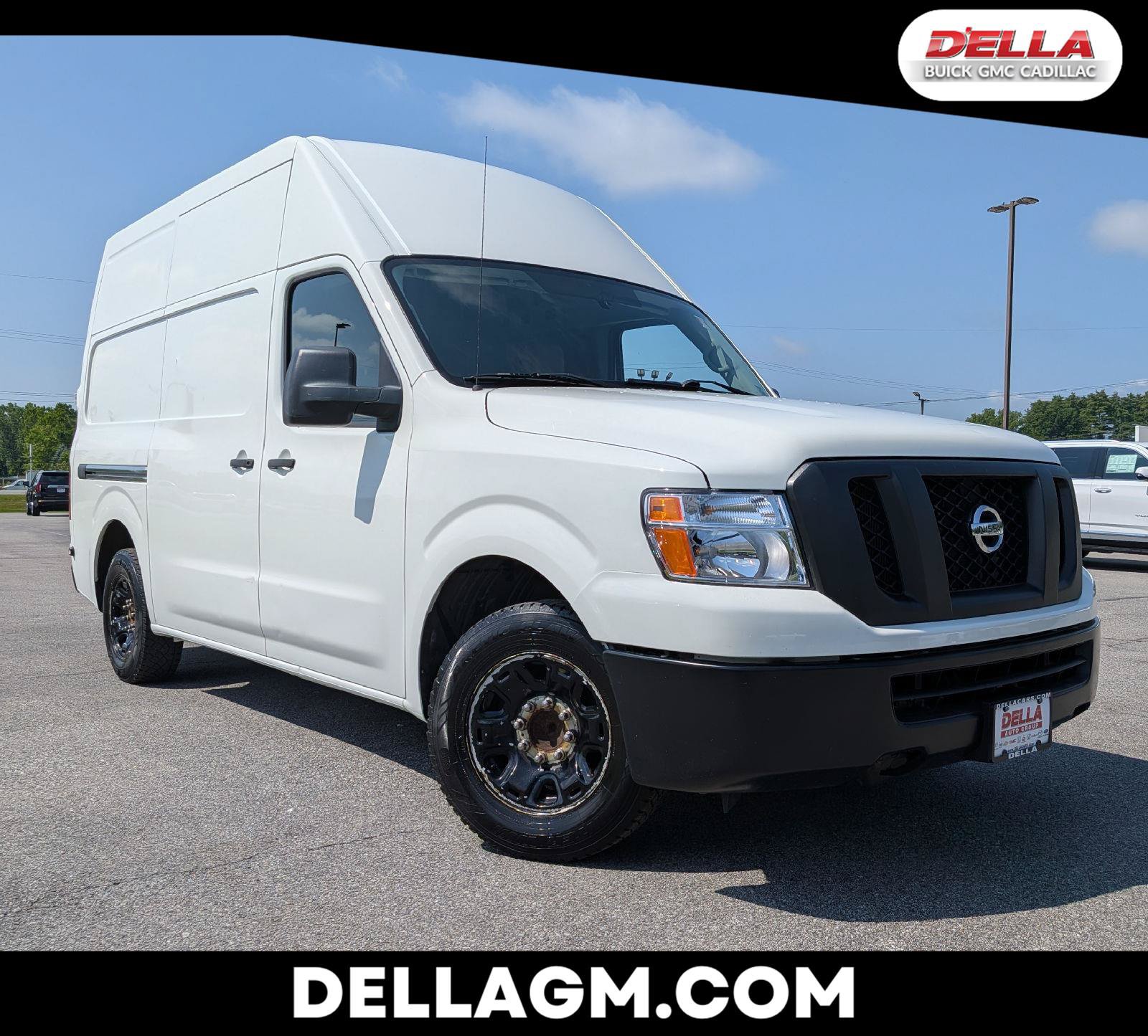 Used 2020 Nissan NV 2500 S RWD image 1