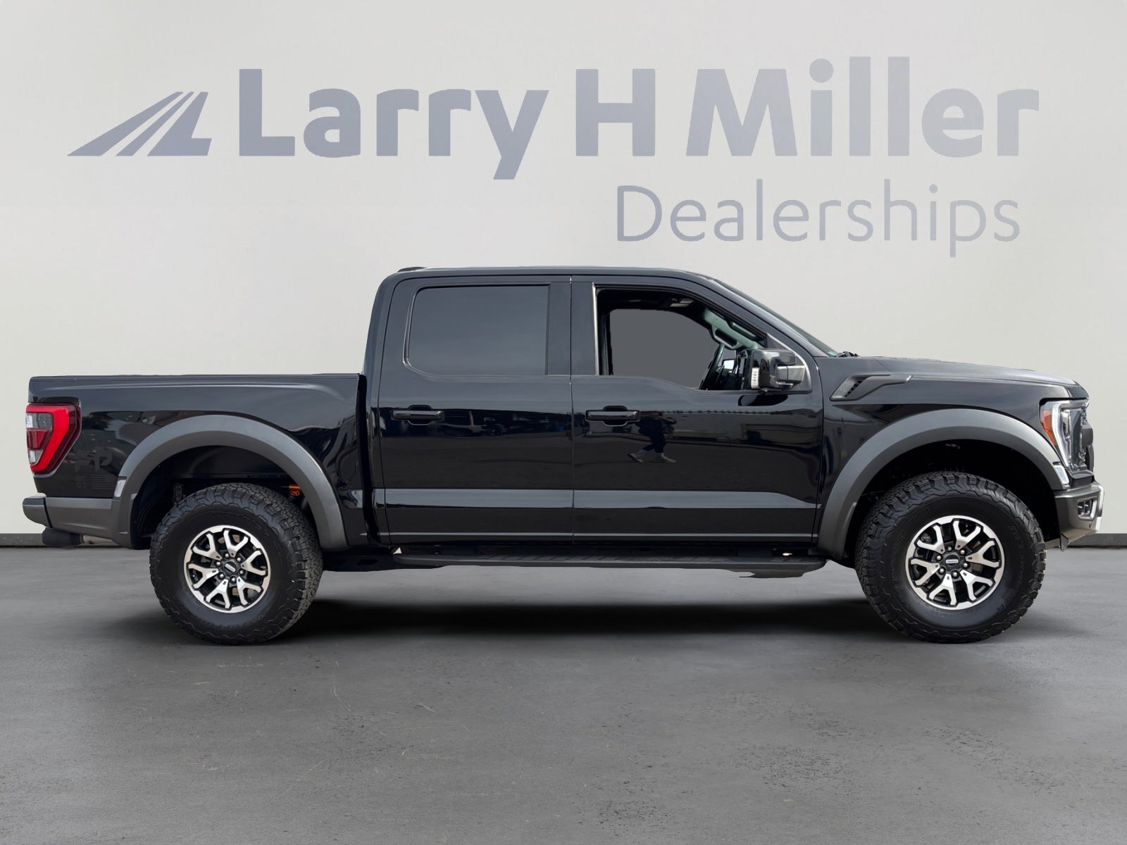 Used 2023 Ford F150 Raptor image 6