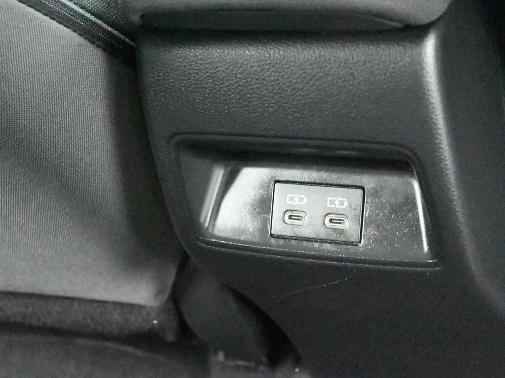 Used 2023 Toyota Corolla LE image 33