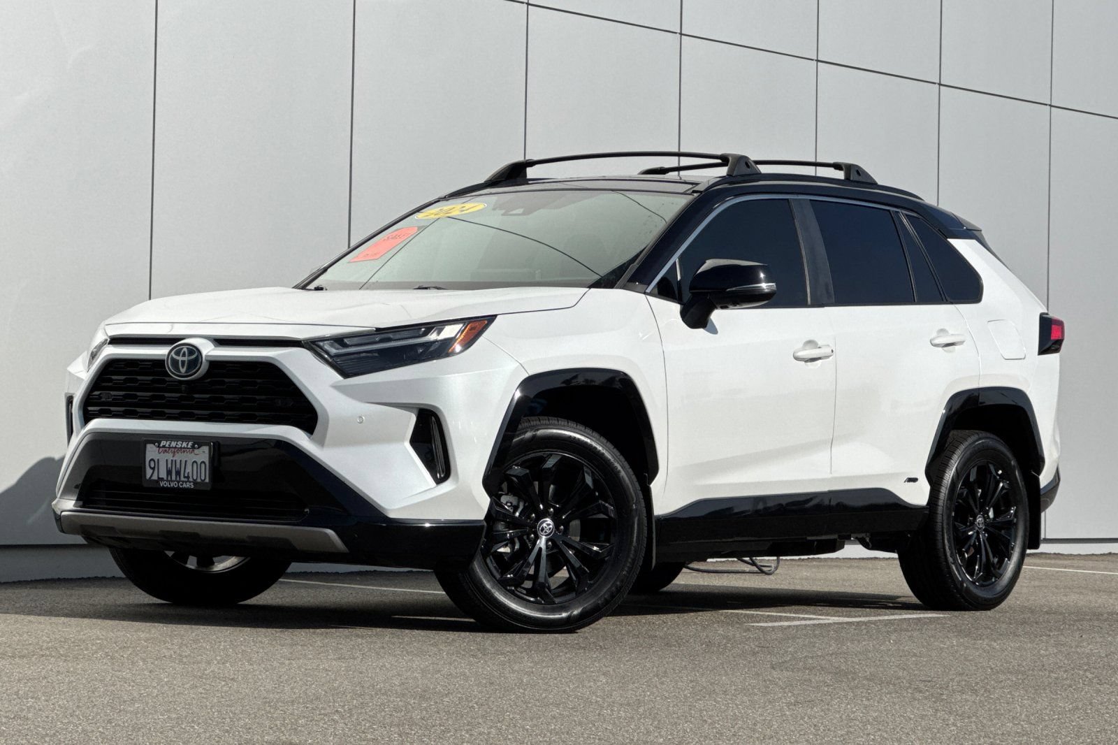 Used 2024 Toyota RAV4 XSE w/ Advanced Technology Package AWD/4WD image 1