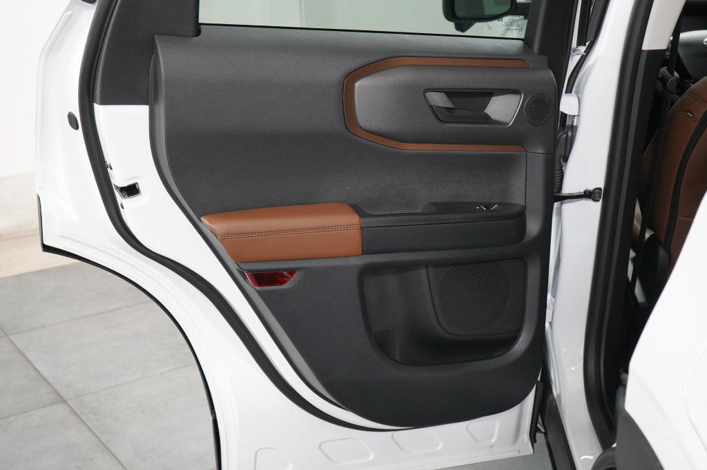New 2026 Ford Bronco Sport Outer Banks w/ Outer Banks Tech Package+ AWD/4WD image 25