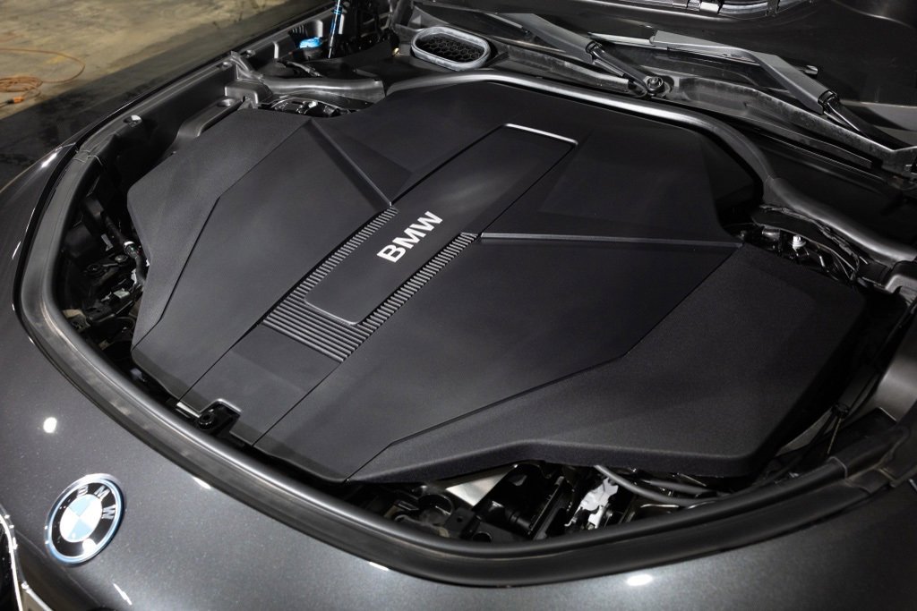 Used 2025 BMW i7 xDrive60 image 40