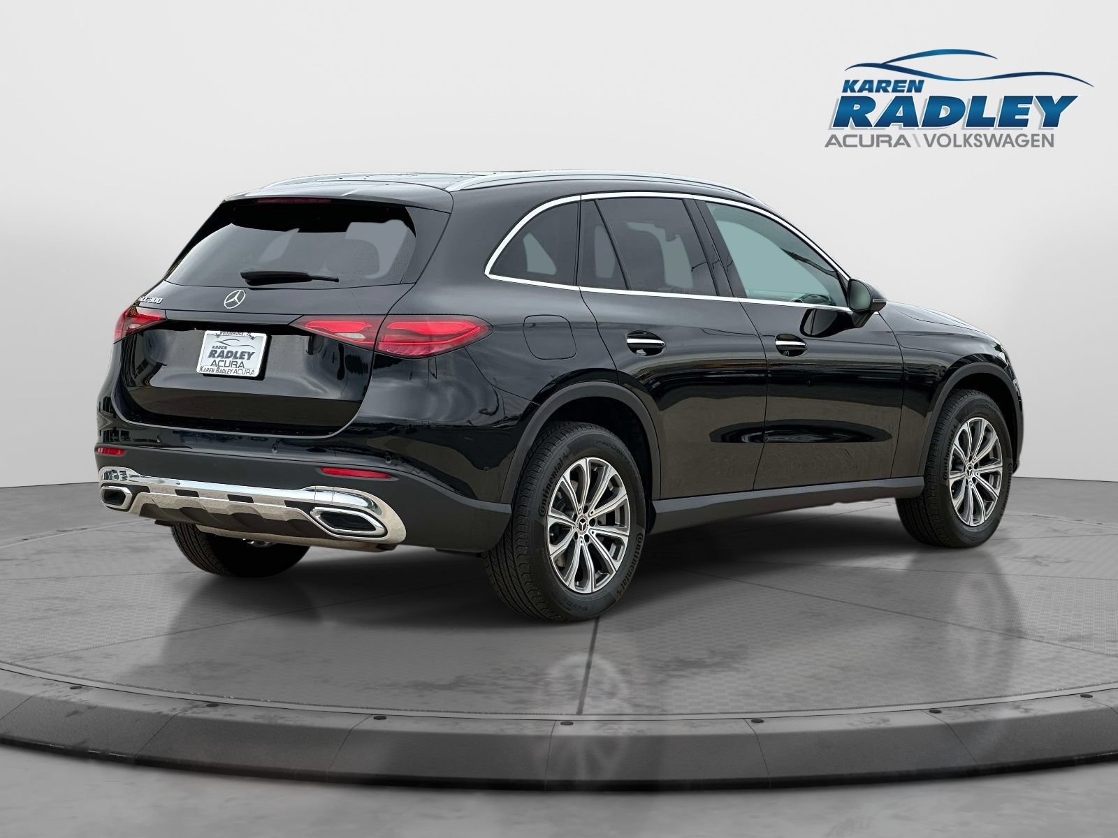 Used 2024 Mercedes-Benz GLC 300 image 2