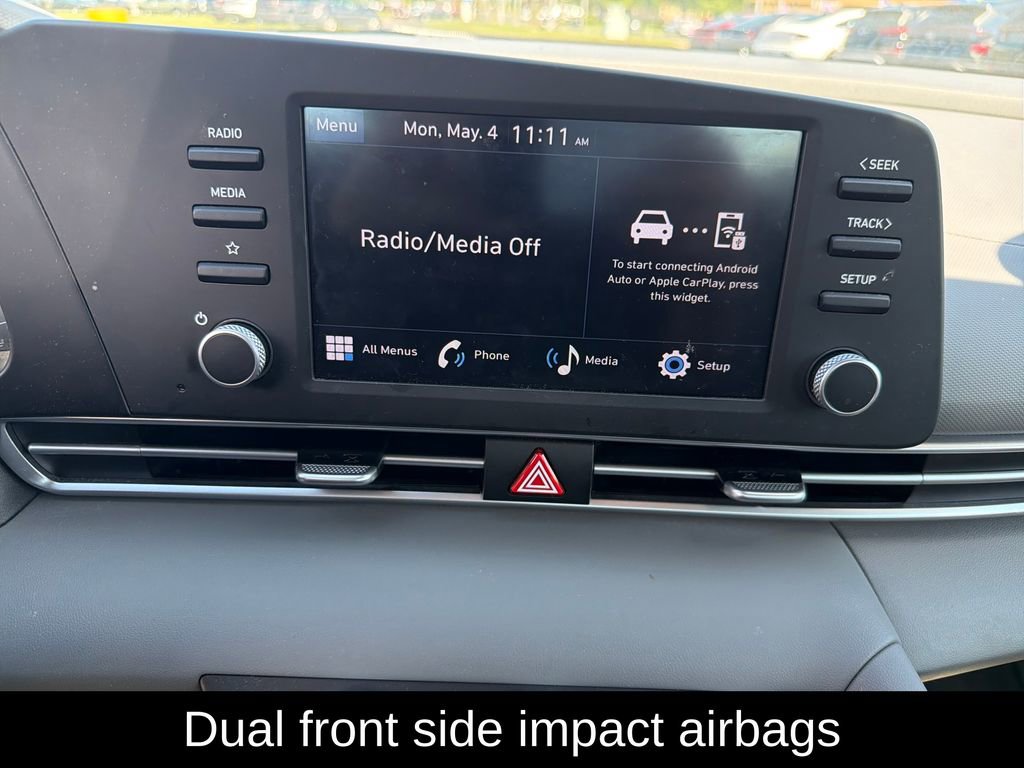 Used 2024 Hyundai Elantra SE FWD image 19
