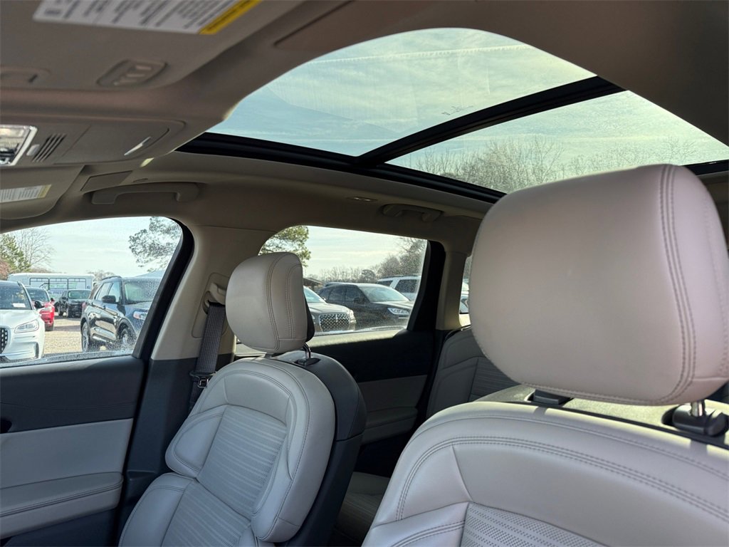 Used 2024 Lincoln Nautilus Reserve w/ Equipment Group 203A image 16