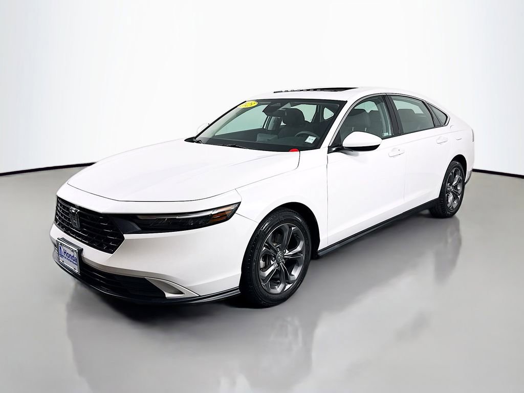 Certified 2023 Honda Accord EX image 3