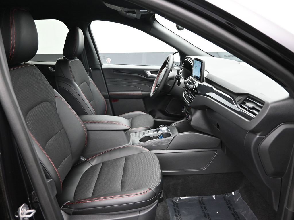 Used 2024 Ford Escape ST-Line image 41