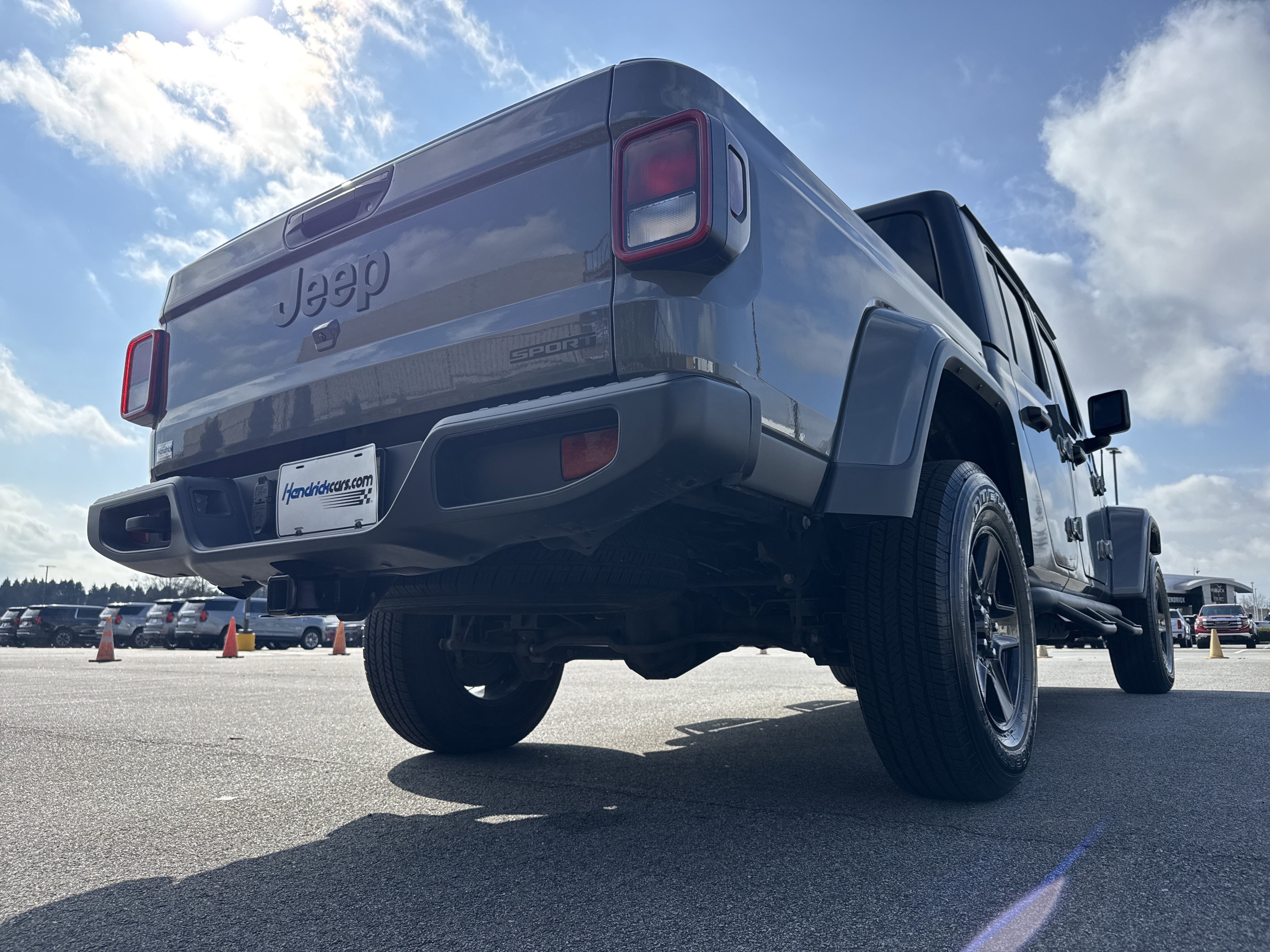 Used 2021 Jeep Gladiator Sport image 10