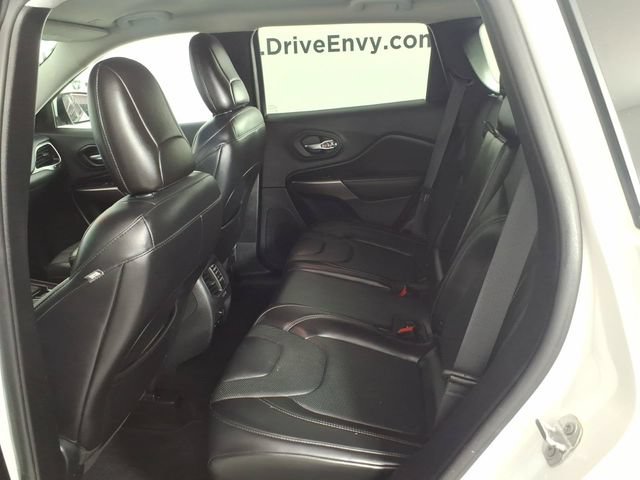Used 2019 Jeep Cherokee Limited AWD/4WD image 9