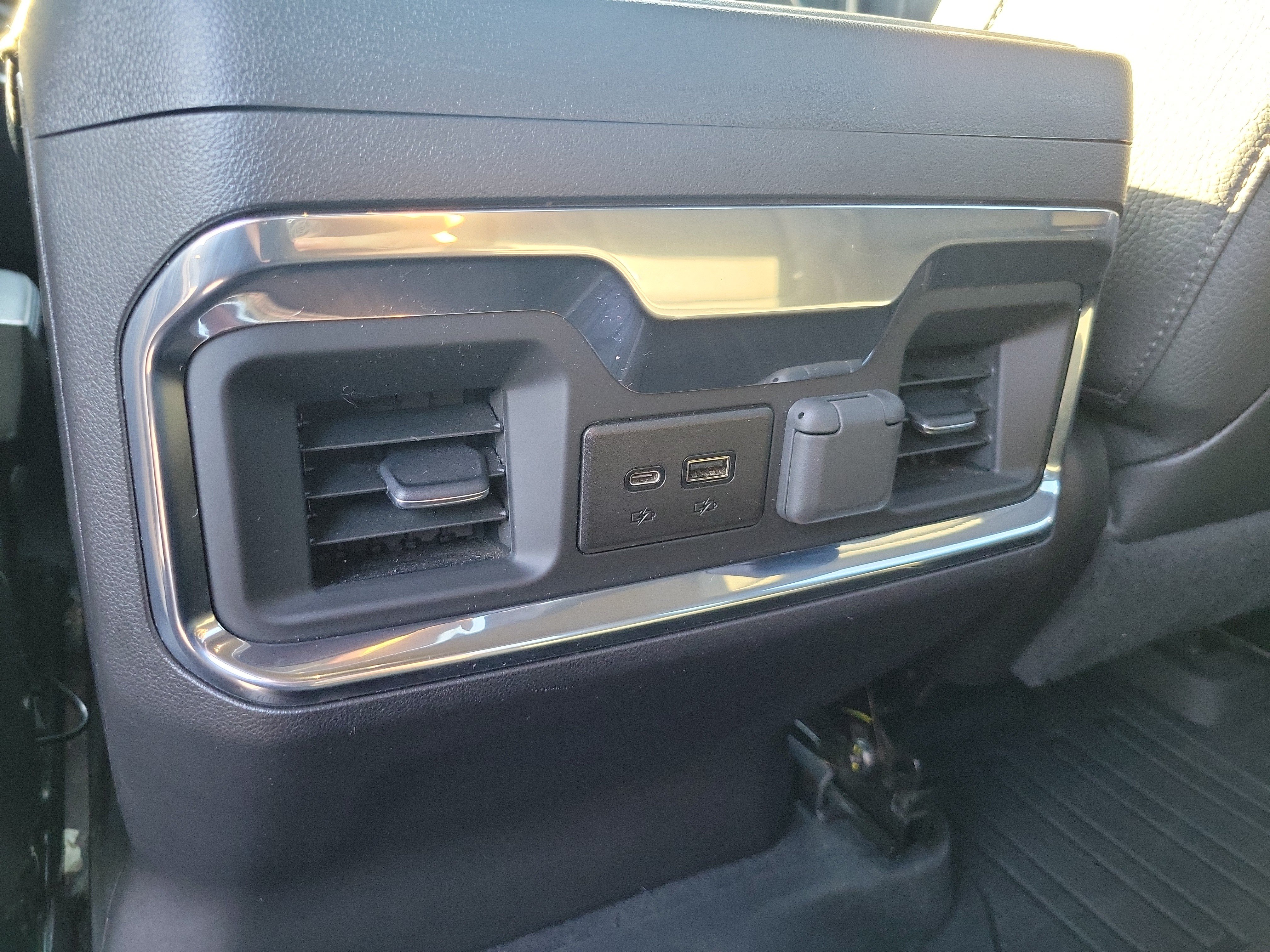 Used 2022 GMC Sierra 1500 Denali AWD/4WD image 13