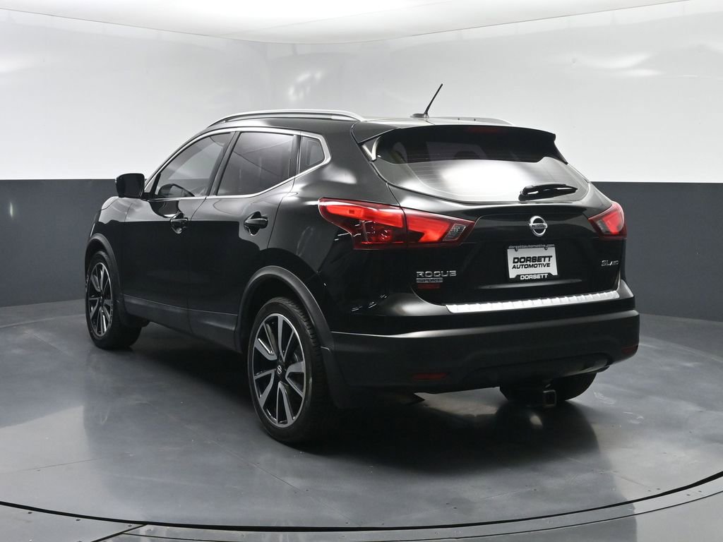Used 2018 Nissan Rogue Sport SL w/ SL Premium Package image 25