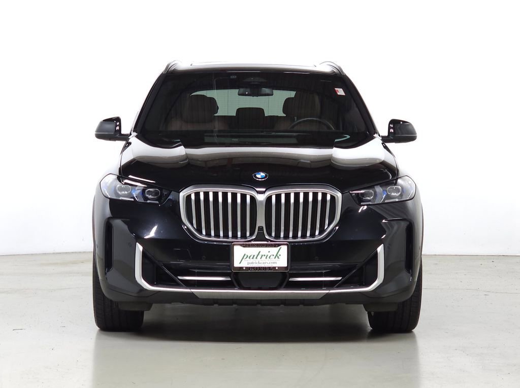 Used 2024 BMW X5 xDrive40i w/ Premium Package image 2
