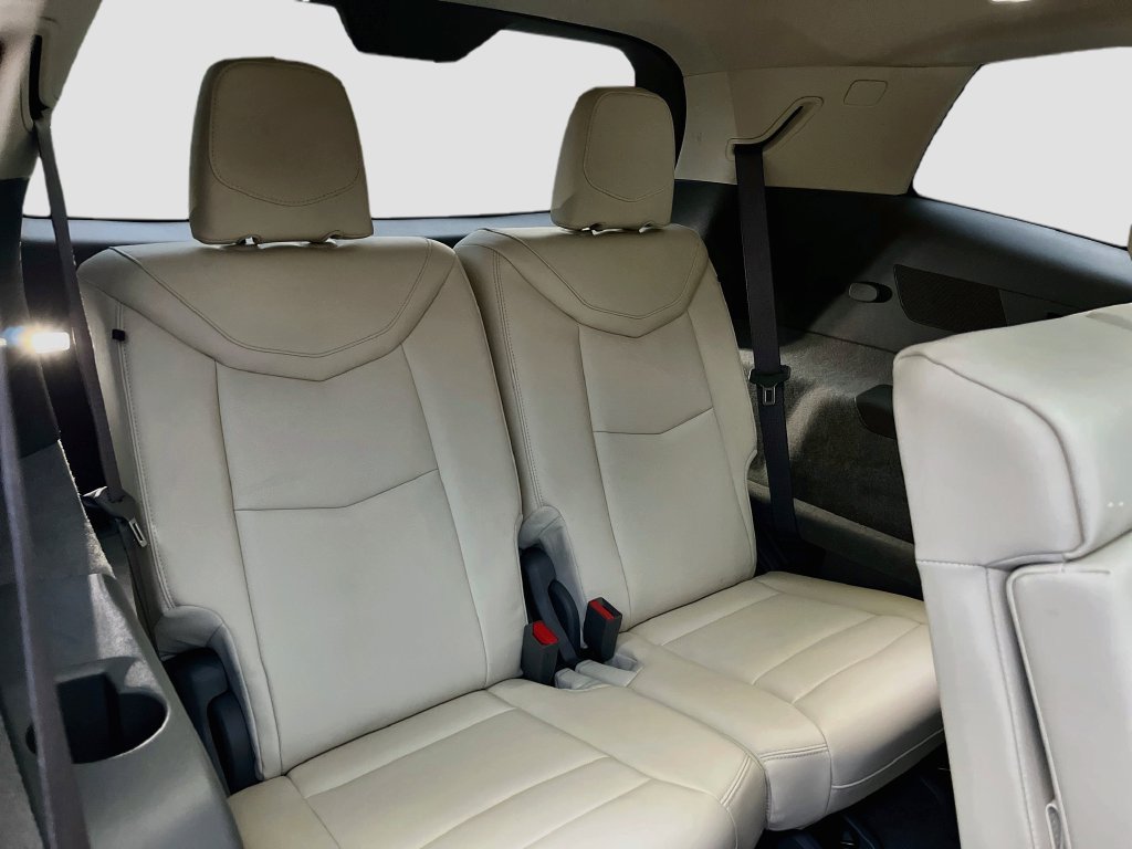 Used 2025 Cadillac XT6 Premium Luxury w/ Technology Package AWD/4WD image 29