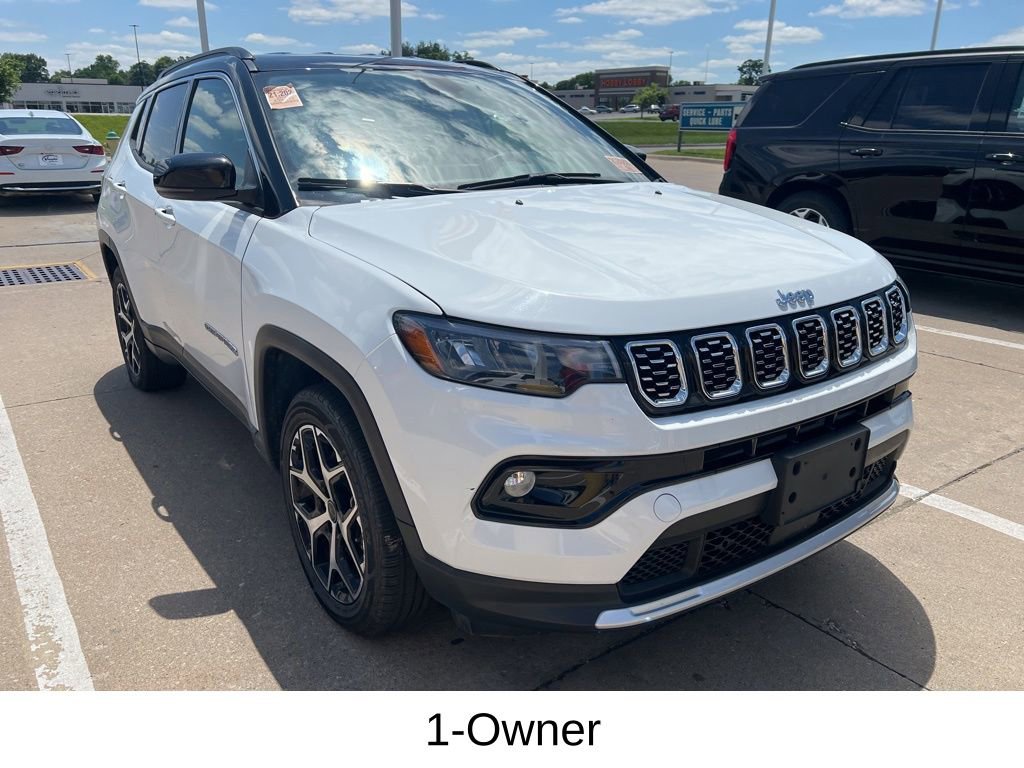 Used 2025 Jeep Compass Limited AWD/4WD image 3