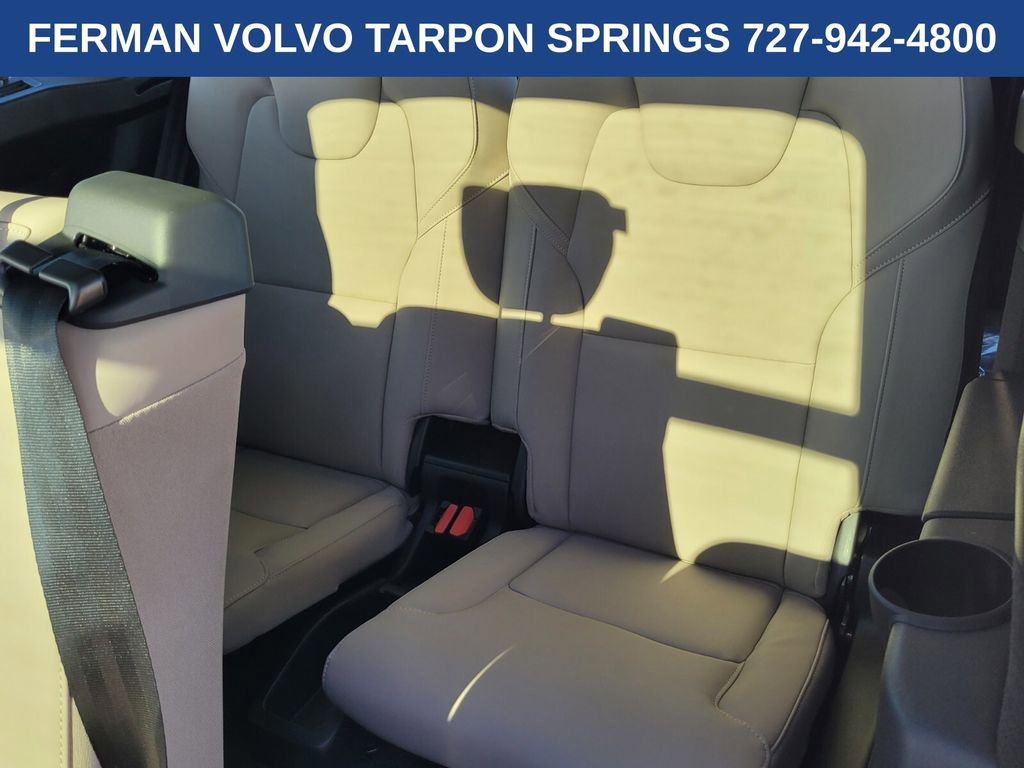 New 2026 Volvo XC90 T8 Plus w/ Protection Package Premier image 15
