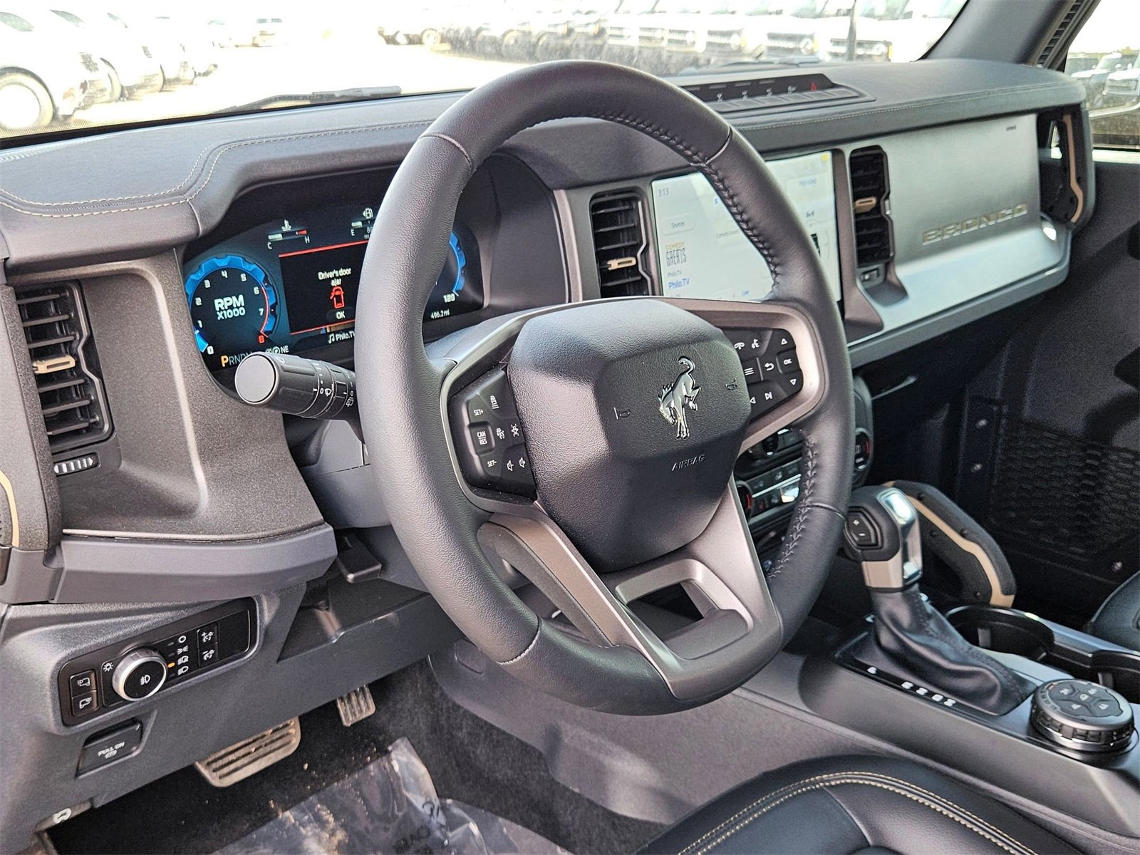 New 2025 Ford Bronco Badlands image 13