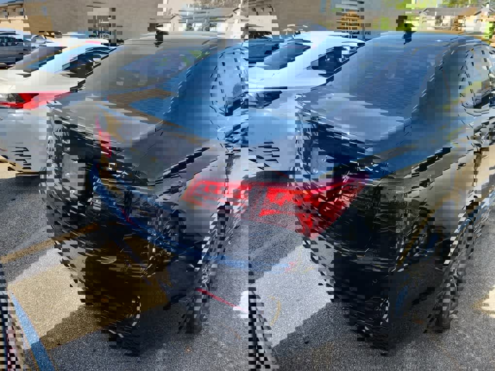 Used 2018 Acura TLX V6 w/ Technology & A-SPEC Pkg FWD image 6