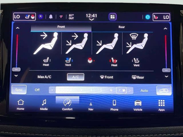 Used 2026 Chrysler Pacifica Limited FWD image 47