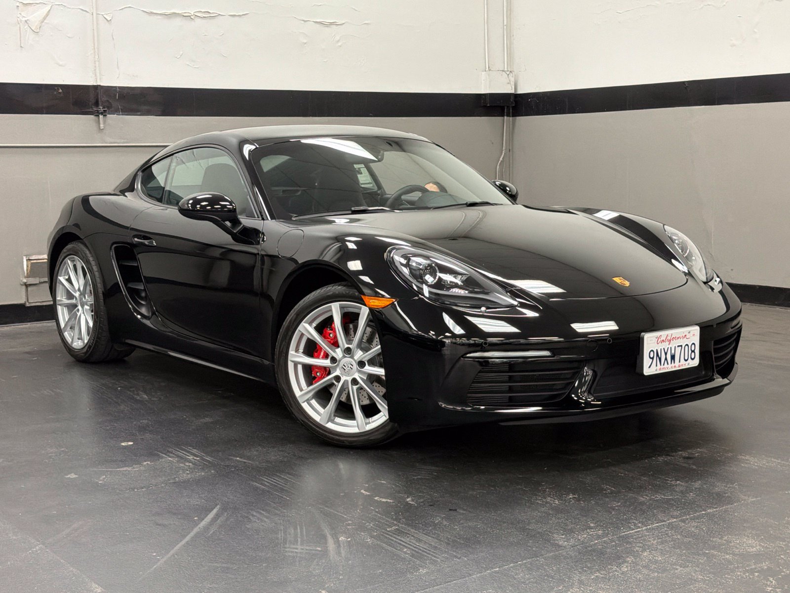 Used 2024 Porsche 718 Cayman S RWD image 2