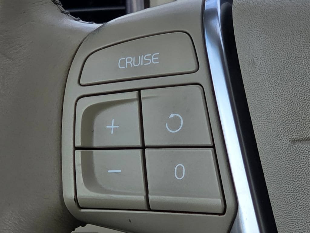 Used 2013 Volvo XC70 T6 AWD/4WD image 18