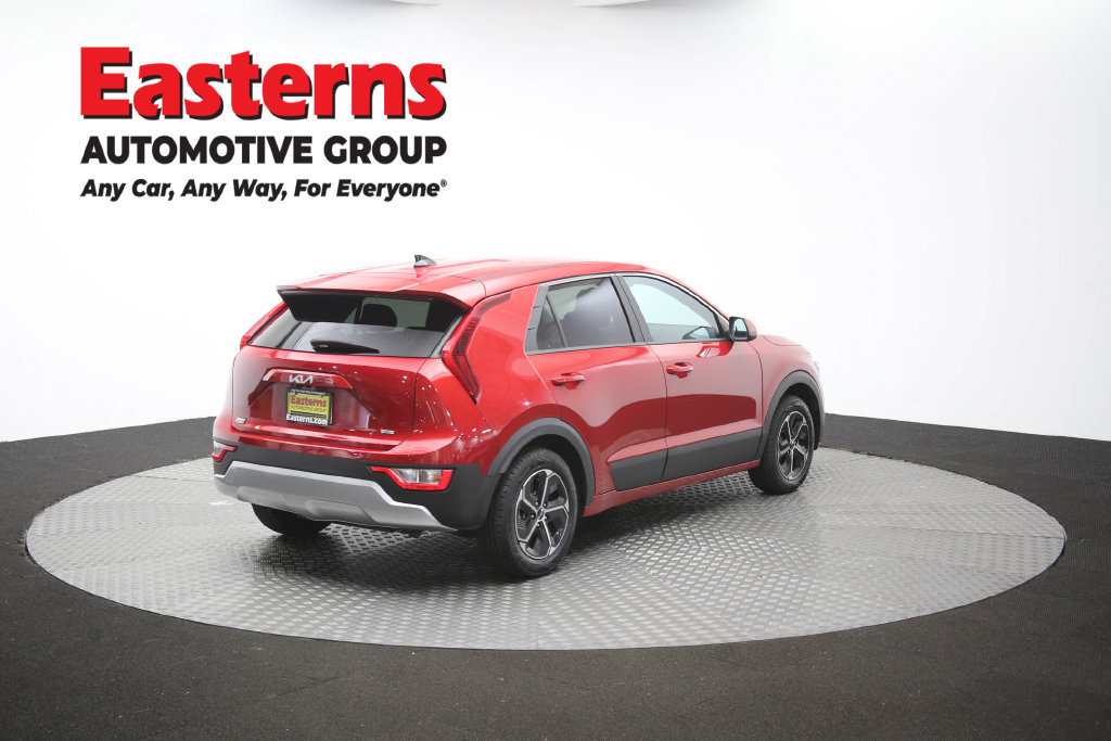Used 2025 Kia Niro LX FWD image 40