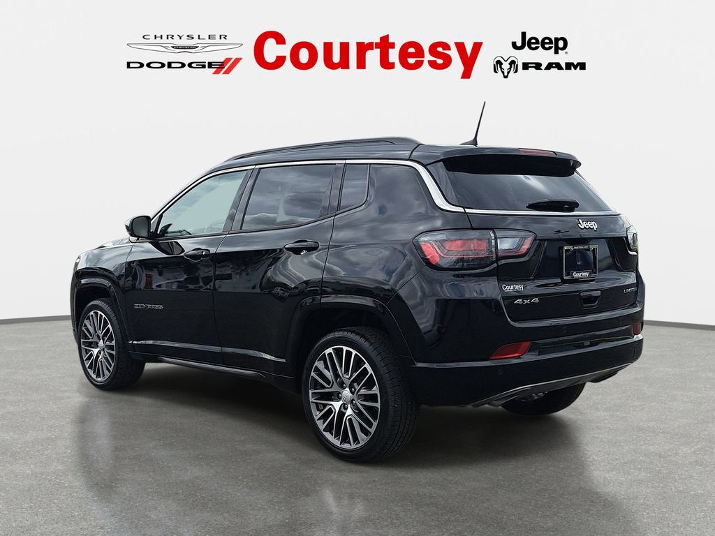Certified 2023 Jeep Compass Limited w/ Elite Group AWD/4WD image 7