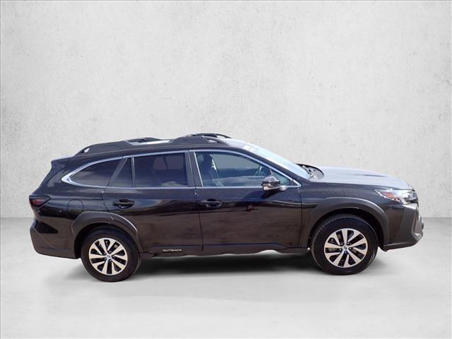 Certified 2025 Subaru Outback Premium AWD/4WD image 5