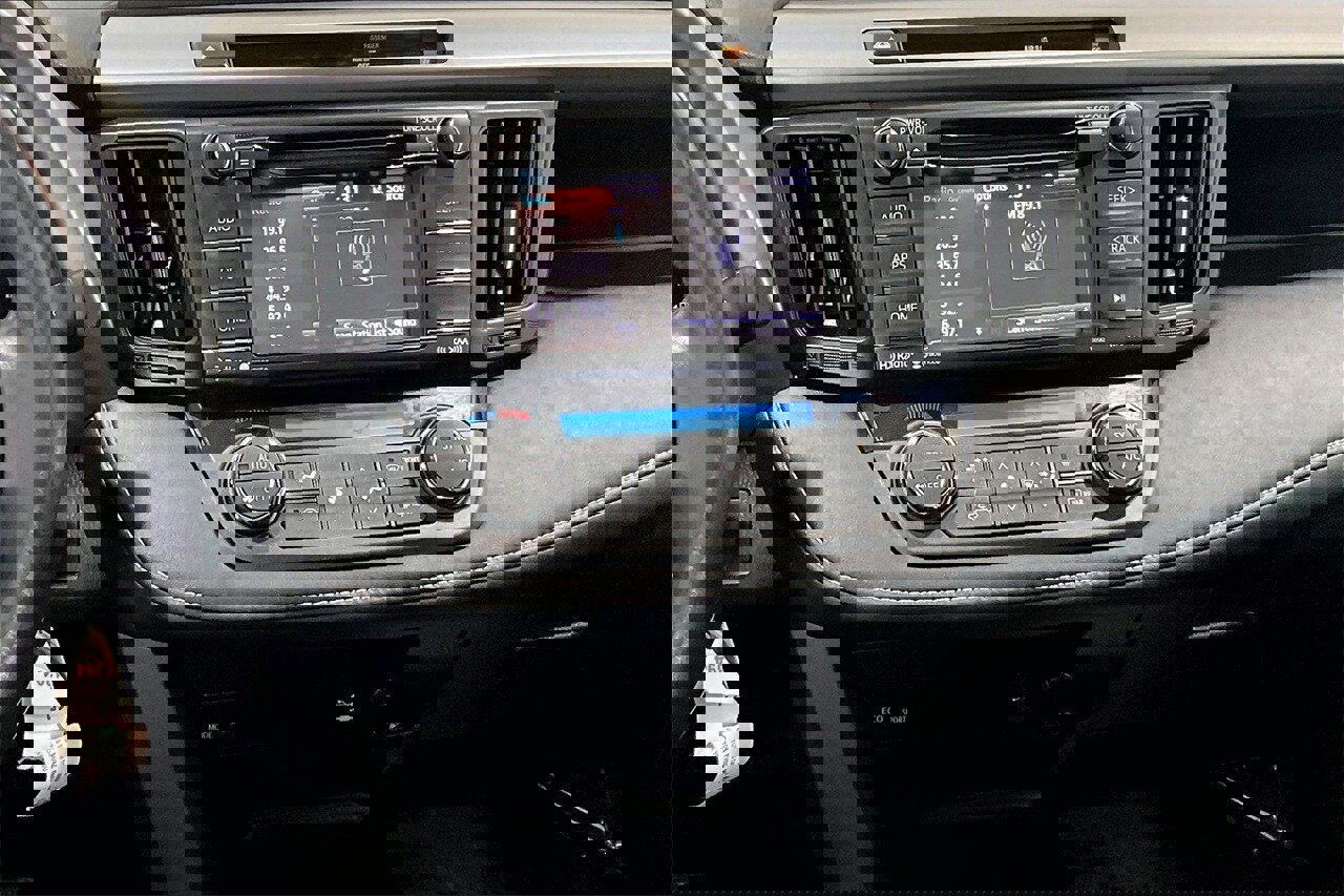 Used 2016 Toyota RAV4 XLE image 5