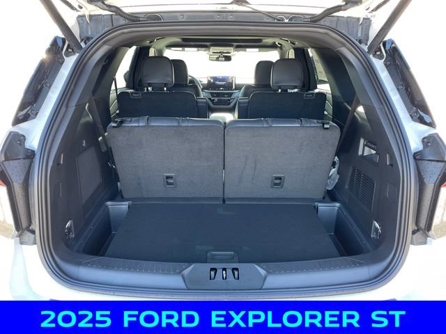 New 2025 Ford Explorer ST image 5
