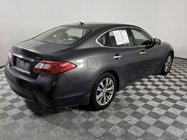 Used 2013 INFINITI M37 w/ Premium Pkg image 4