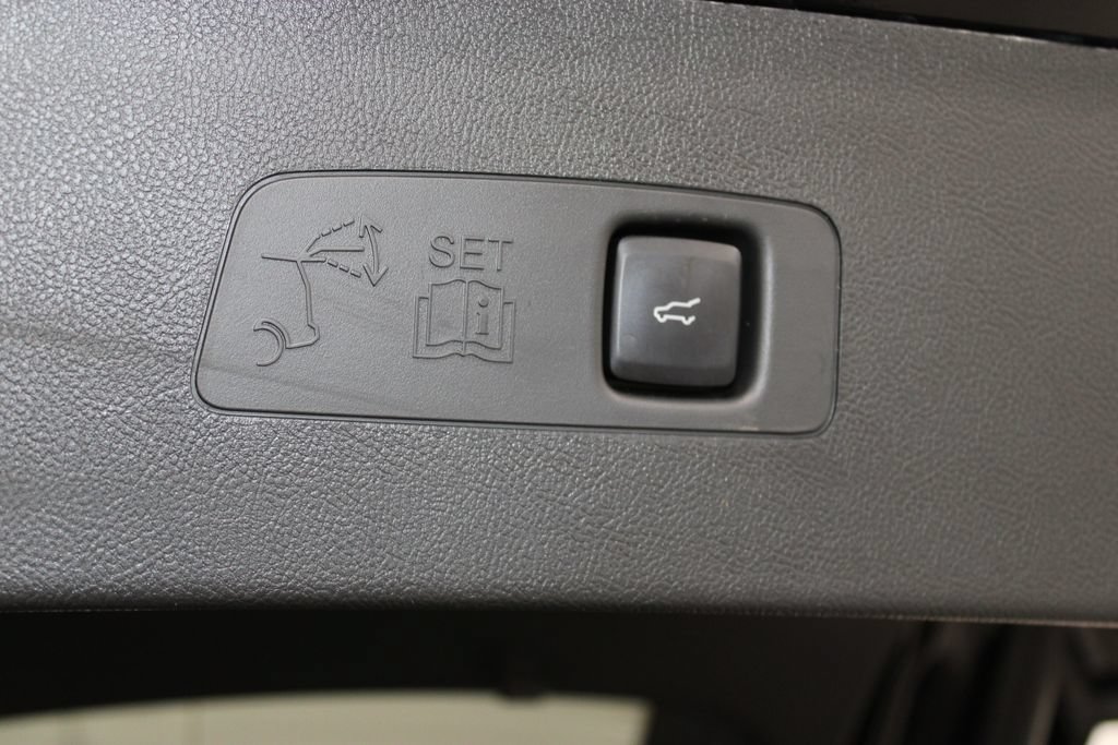 Used 2024 Lincoln Corsair FWD image 33