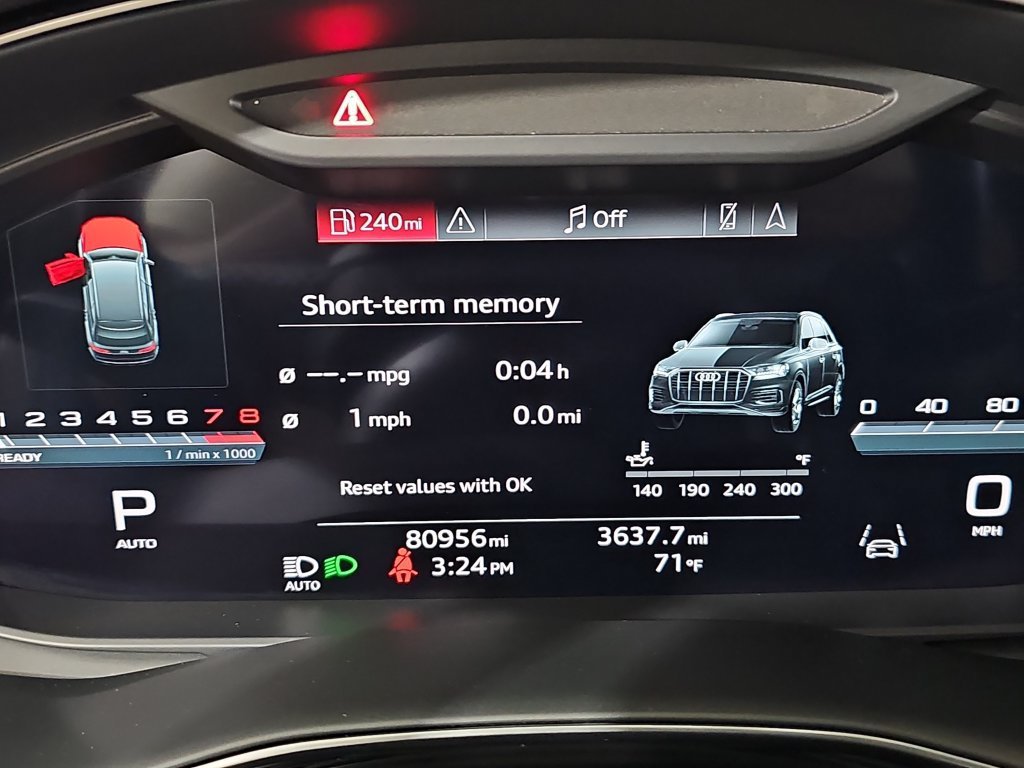 Used 2022 Audi Q7 3.0T Premium Plus w/ Premium Plus Package AWD/4WD image 22