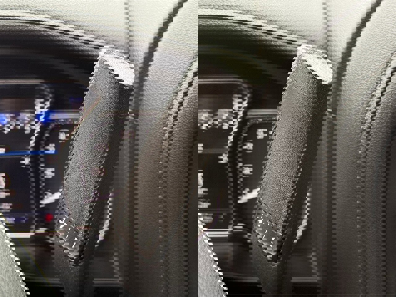 Used 2022 GMC Sierra 3500 Denali w/ Denali Ultimate Package image 17